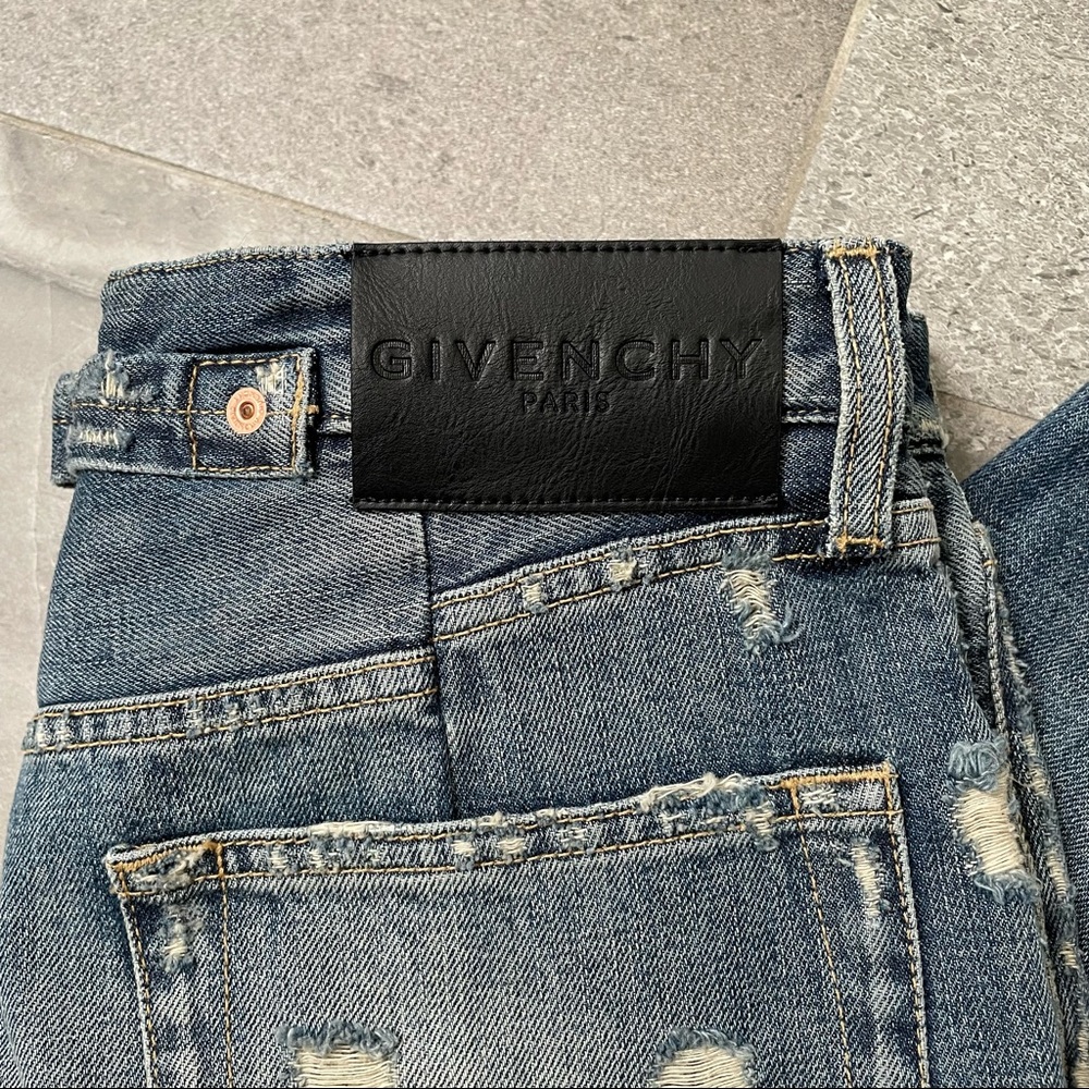 NEW Givenchy Cropped Distressed Jeans, Size 30 - Picture 9 of 9